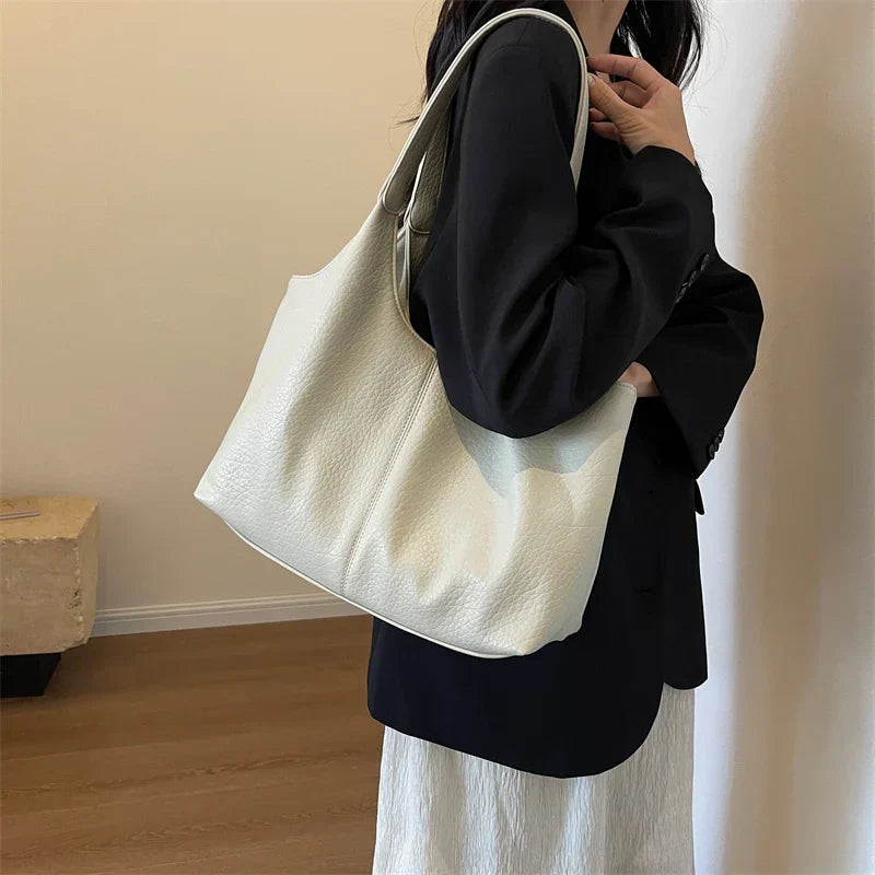 Aspen Hobo Tote Bag – Casual Slouchy Leather Handbag
