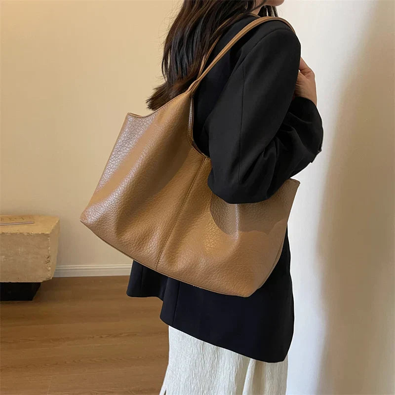 Aspen Hobo Tote Bag – Casual Slouchy Leather Handbag