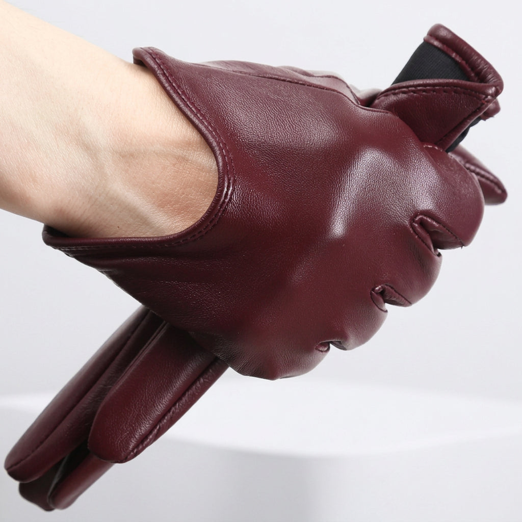 Maroon leather glove on a white background with 'WOYOUYA' branding.