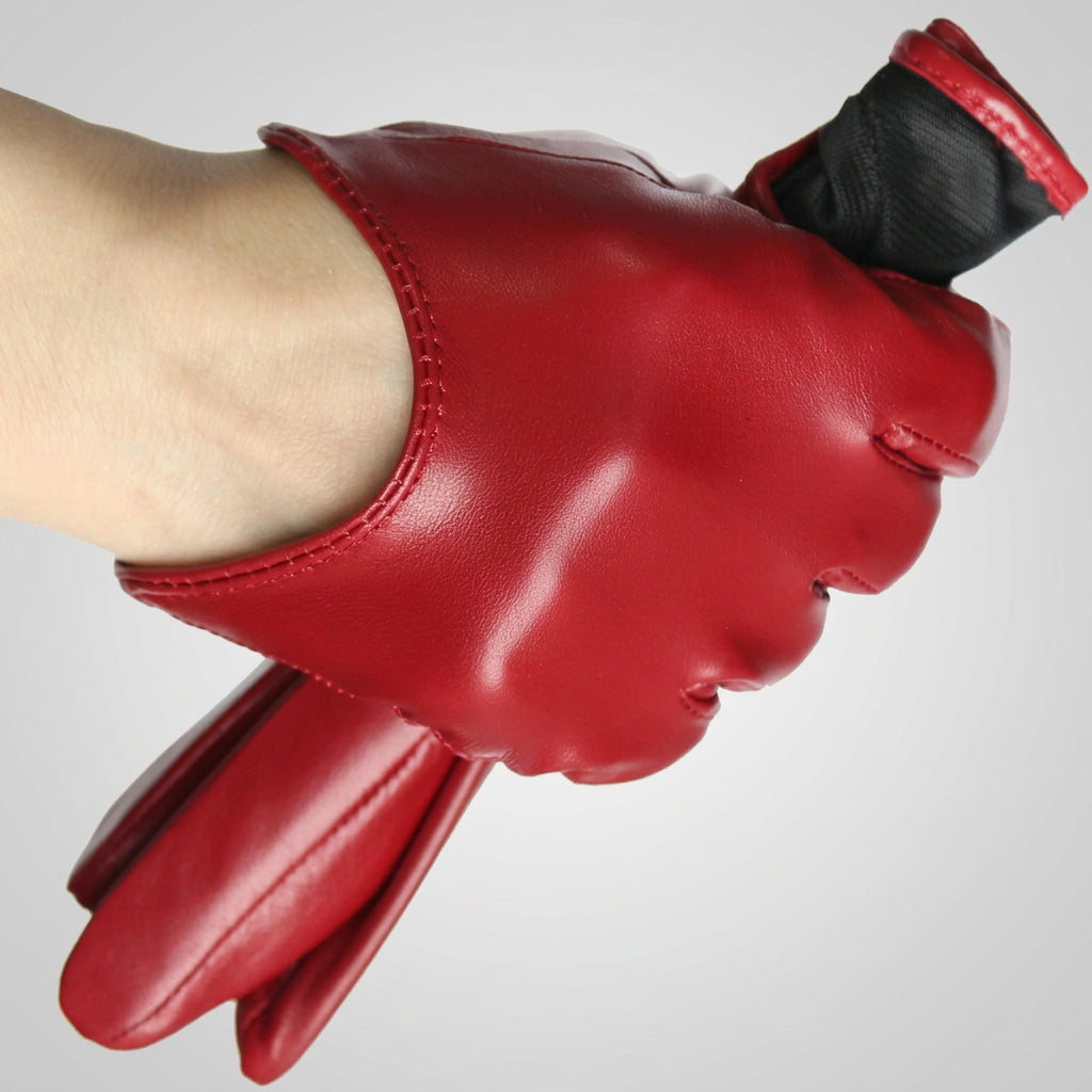 Red boxing glove with black accents on a white background, featuring the WOYOUYA brand.