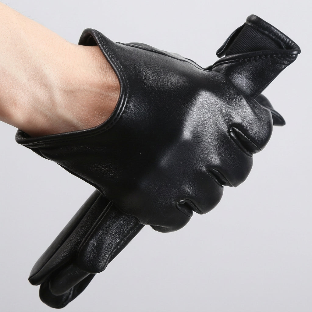 Black leather glove on a white background with WOYOUYA branding.