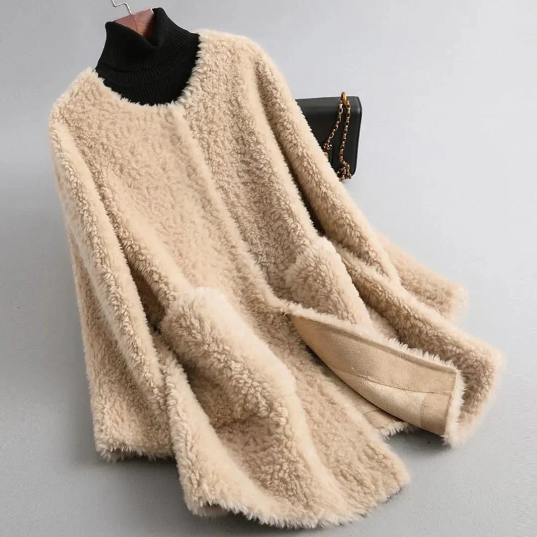 Women's Shearling Fur Coat | Elegant Warm Winter Outerwear
